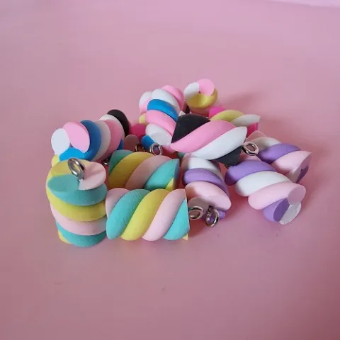 Berlocker med form av marshmallows